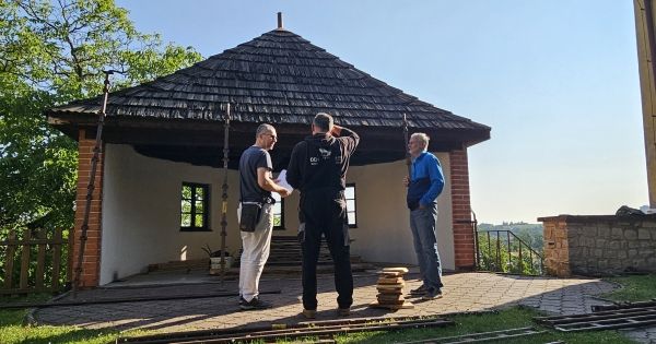 Altánek na hradbách-městská knihovna Altánek na hradbách-městská knihovna
