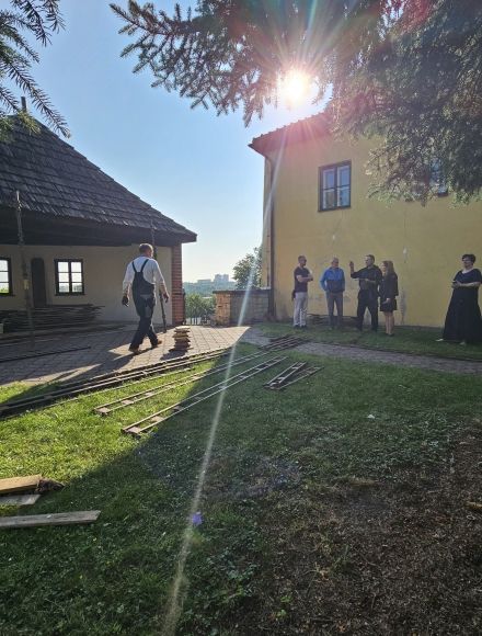 Altánek na hradbách_knihovna