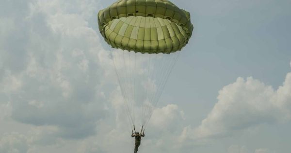 Výsadkář Výsadkář